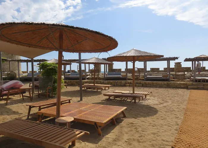 Private Apartment In Saint Elena