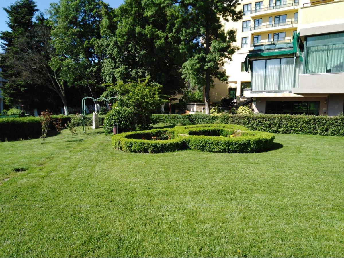 Private In Saint Elena Saints Constantine and Helena